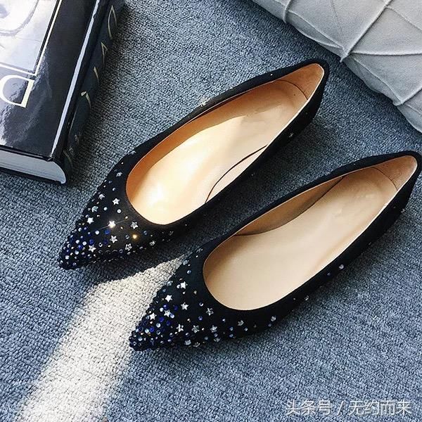 江疏影的大长腿离开简约一字带口高跟凉鞋你们