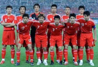 那次中国国足打进了世界杯,也是唯独的世界杯