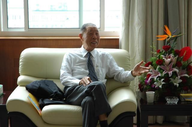 中国互联网巨头背后的大老板,单收租就赚77亿