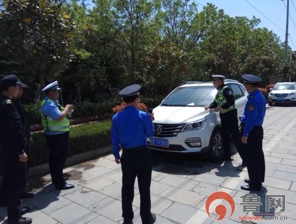 山亭区:科学施划停车泊位 规范车辆停放秩序