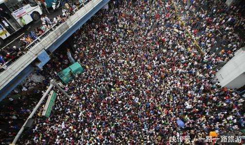 世界人口密度最大的城市: 每平方公里就有13万