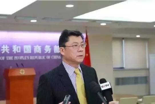 噩耗再度传来!美国全面制裁华为,中国怒了!