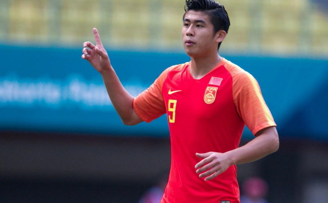 33分钟0-3 最强U23国足被沙特打爆 张玉宁门前