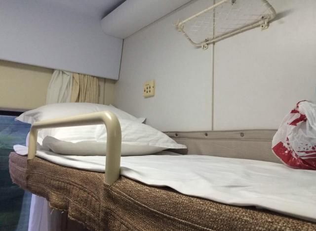 为什么火车软卧超级贵,还有那么多人坐?还是几
