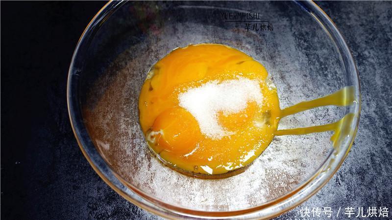 蛋糕卷详细做法和秘诀,一次就成功,柔软细腻不