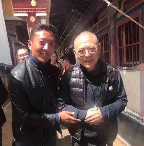 被指健康恶化老态龙钟 李连杰经纪人辟谣:他一