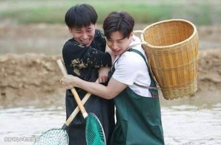 他和何炅黄磊做综艺爆红,一个人带红一个冷门