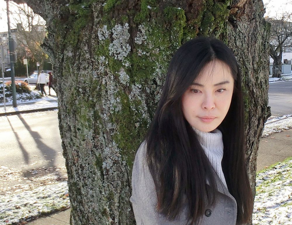 昔日女神，如今也是青春不再。