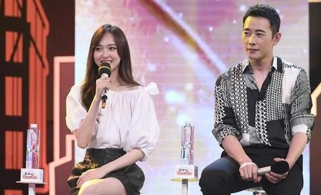 归去来》开播盛典,唐嫣罗晋合体发糖,老戏骨都