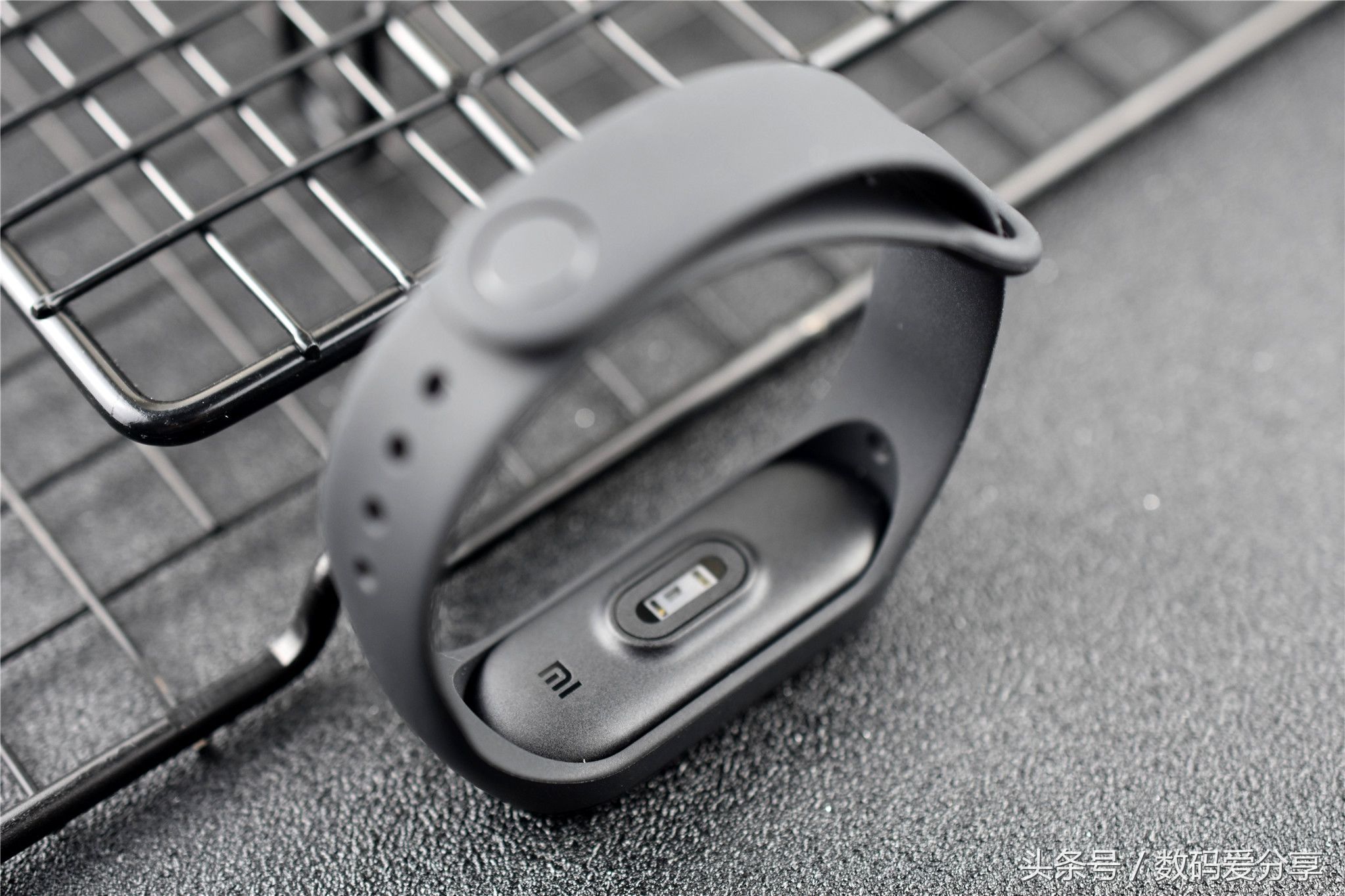 小米手环新品!0.78英寸大屏幕+20天续航+50米