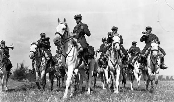 二战波兰骑兵用刀砍坦克?我们都错了,波兰军队