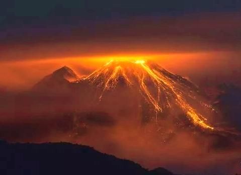 地球上最高的单体山峰其实是座火山,比珠穆朗