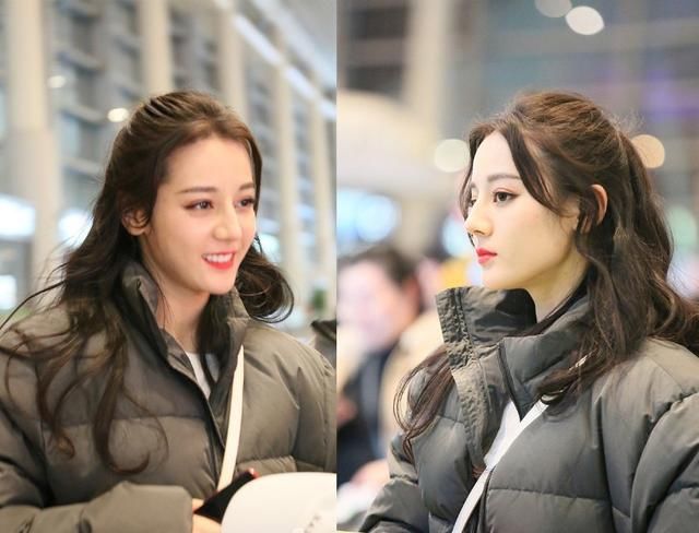 关晓彤和迪丽热巴同穿羽绒服,一橙一黑谁更好