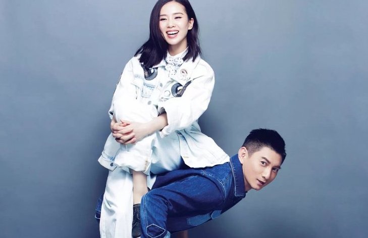 刘诗诗手扶大肚孕相十足,吴奇隆大方承认是男