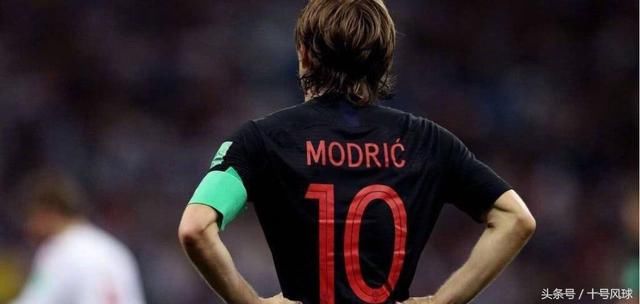 只差一场!33岁的他若率队夺冠,恐包揽金球奖及