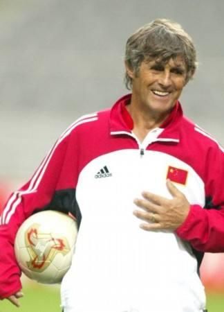 落选世界杯他嚎啕大哭!米卢弃用李明的真正原