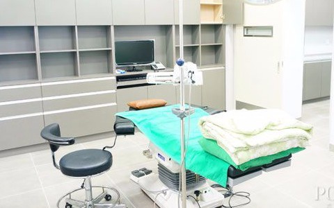 激光祛斑比药水点斑有什么优势?