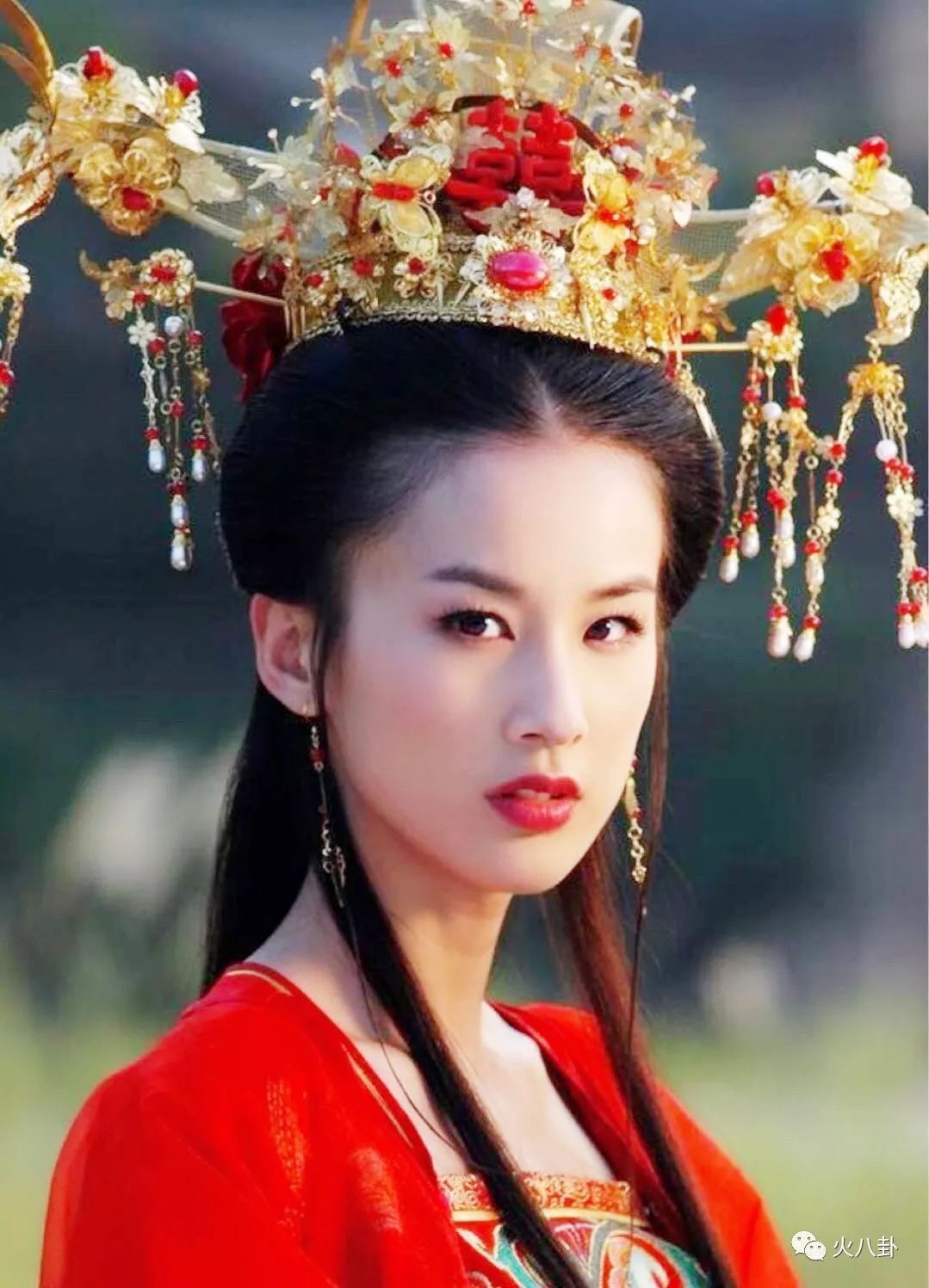 《冰封侠:时空行者》定档11月2日,甄子丹黄圣依爱恋穿越时空