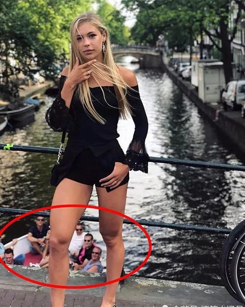 搞笑GIF动图段子:普通玩家和土豪玩家的不同,