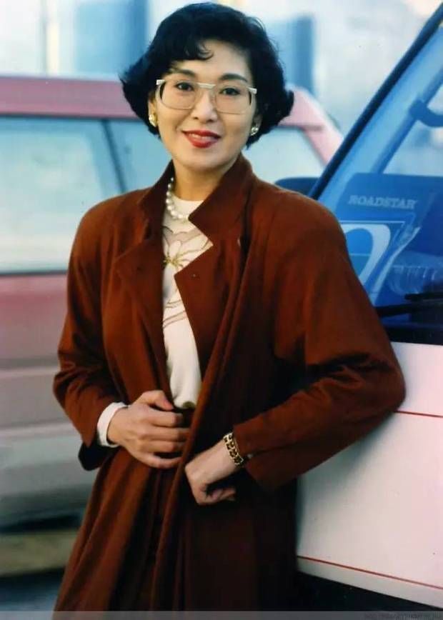 她是早期的TVB香港公主,却命运坎坷两度离婚