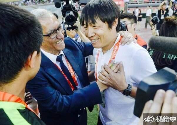 谢峰晒旧照告别国安:为中国足球,我们一起再出发