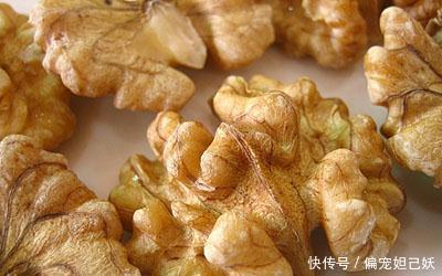 爱吃核桃的注意,核桃功效虽多,但切忌和此物一