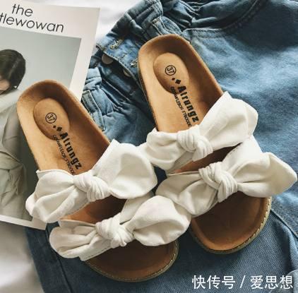 心理测试:凭直觉选一双人字拖,测一下多大年龄