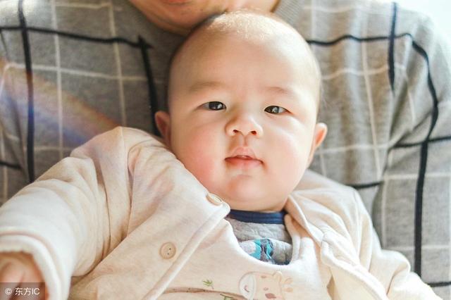 天气转凉宝宝拉肚子是什么原因?宝宝拉肚子要