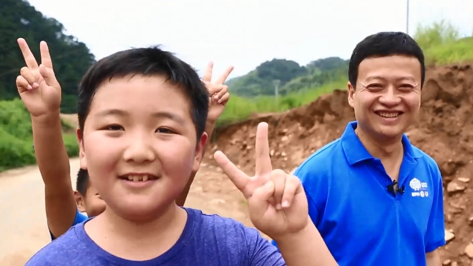 金巍牵手史庄子村 开办走疗养生节 金巍牵手史庄子村 开办走疗养生节