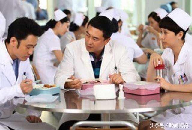 张嘉译评分最高的4部电视剧, 《一仆二主》败