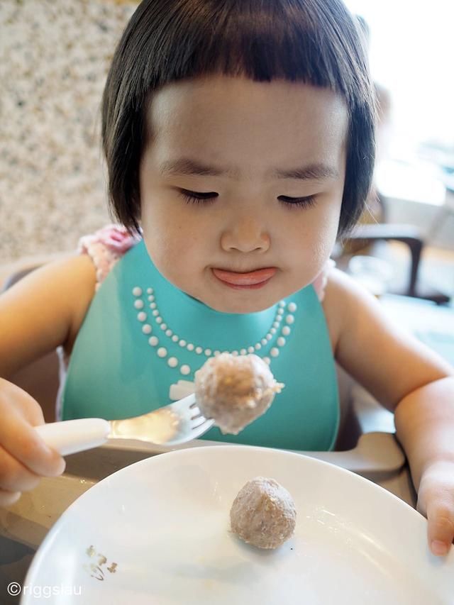 宝宝多大才能吃大人饭?很多宝宝吃的太早!