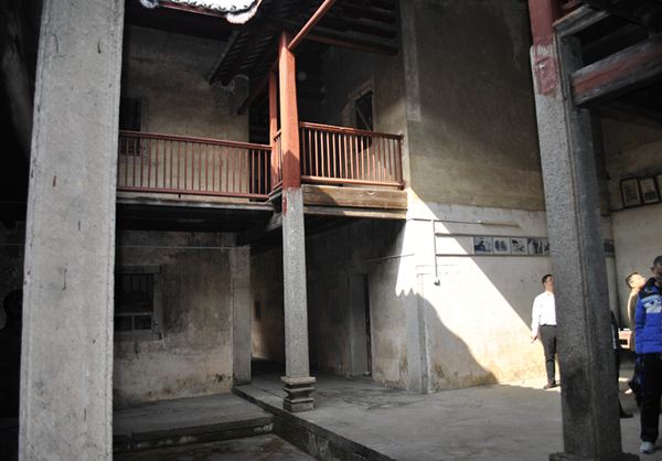 又见梅州,球王故里只有老人独居