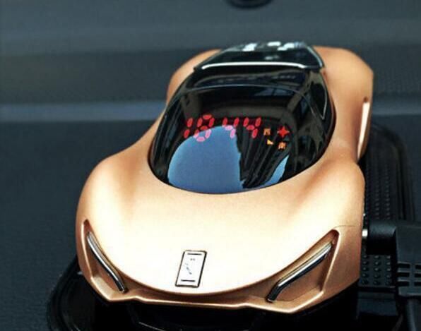 安徽一富婆招司机驾驶七百万豪车,月薪