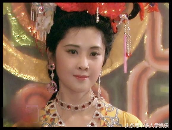 这些女明星穿黄色衣服最端庄大气,刘诗诗、郑