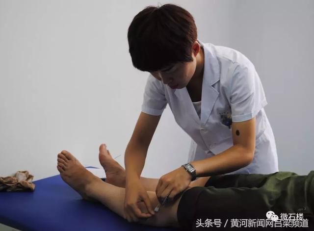 山西中医药大学研究生健康医疗服务队在石楼进