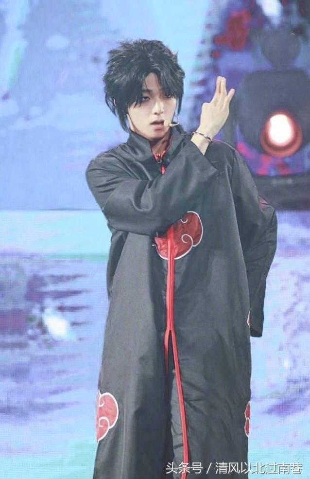 Ninepercent粉丝见面会大玩cosplay,乐华三子穿