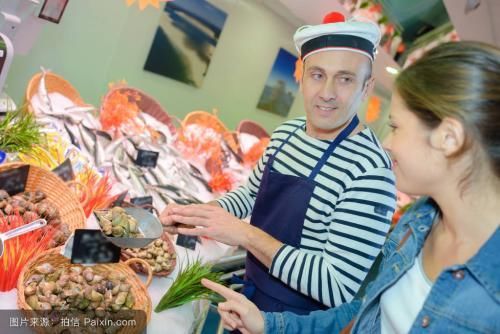 微商卖海鲜可以月赚百万,转变赚钱思维,农商也