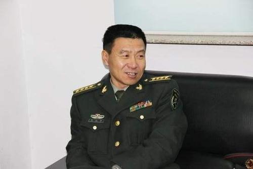 部队军长分配到地方以后, 是什么等级的公务