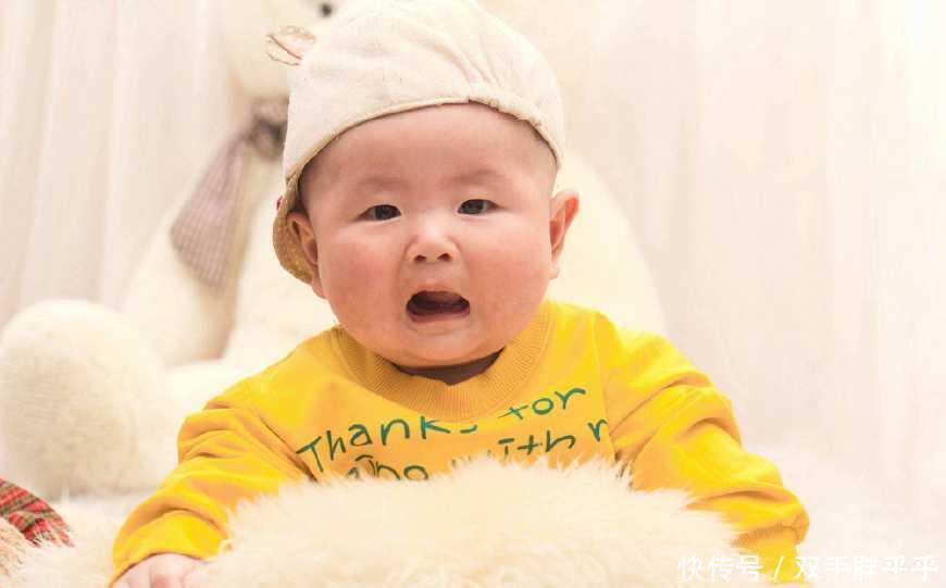 宝宝快2岁还不会说话,家长要上心,做好这些,宝