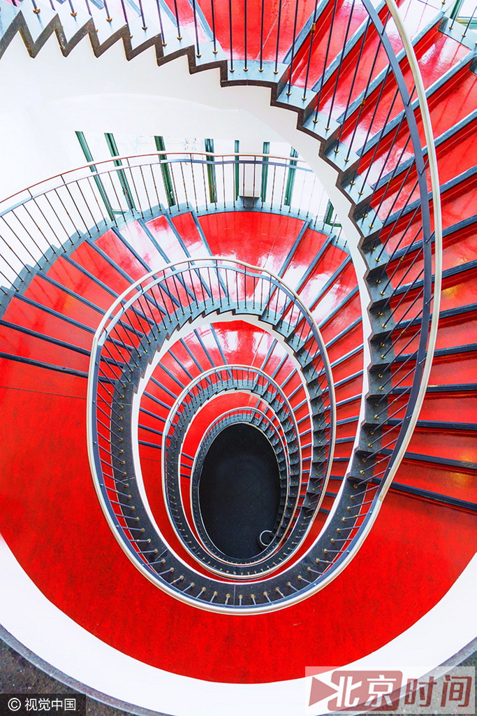 Romina Kutlesa拍摄的楼梯。