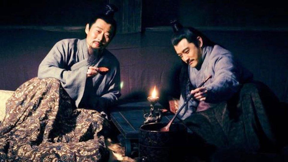 三国正史24谋士排行,卧龙走下神坛 此人走上神