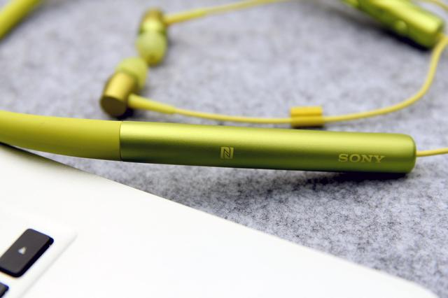 索尼耳机PK Beats,千元价位颈式蓝牙耳机哪家