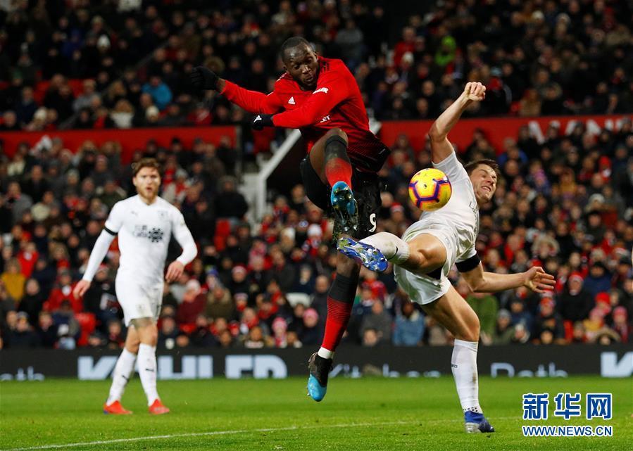 英超:曼联平伯恩利