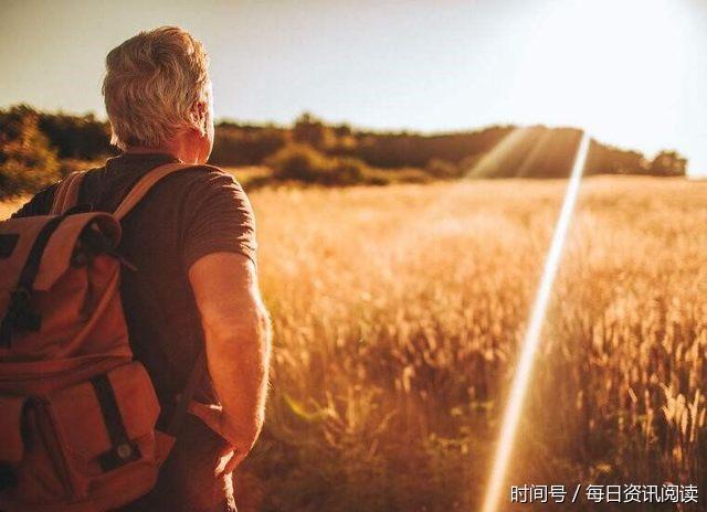 六旬老顽童不服老,热爱登山身体倍棒