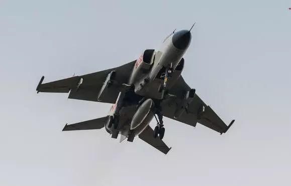 美国竟敢制裁中兴?中国两大王炸已安排在路