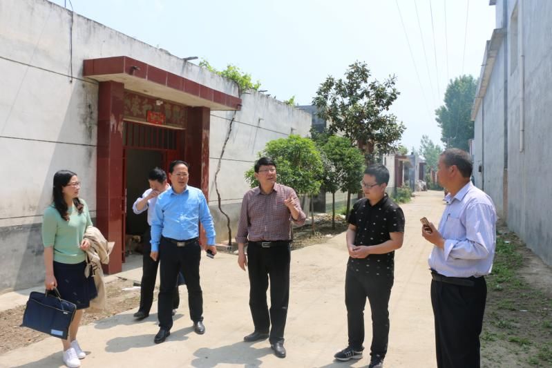 坚持精准施策 力促乡村振兴