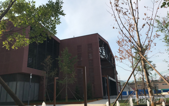 首钢老厂房变身国家冬训中心 将迎花滑队进场训练 首钢老厂房变身国家冬训中心 将迎花滑队进场训练