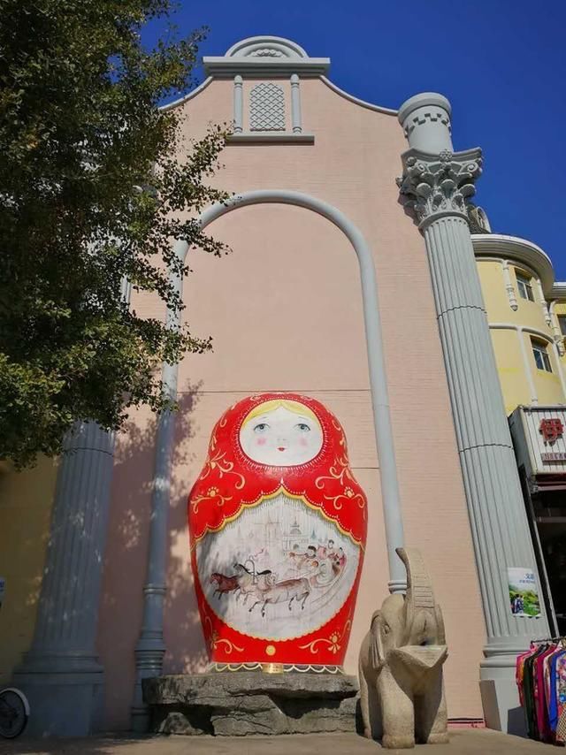 比三亚凉爽,比青岛时尚,这个城市充满异国风情