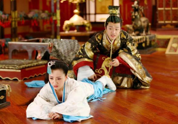 这个皇帝在位仅仅27天,但是每天却要做40次这