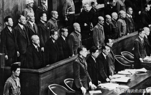 溥仪法庭作证日本奴役满洲,控诉一事时拍案而